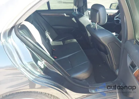 2013 Mercedes-Benz C 250 Sport из США, поврежденный, VIN WDDGF4HB4DR264632